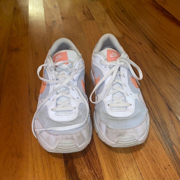 nike air tennis shoes